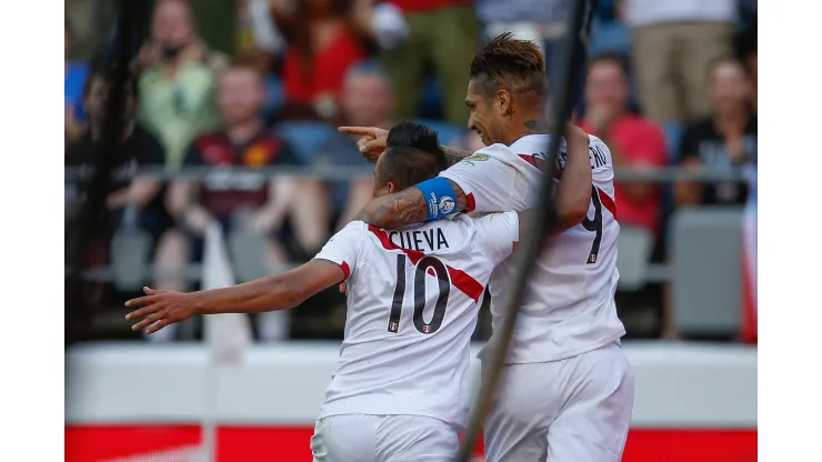 El club que quiere juntar a Paolo Guerrero y Christian Cueva
