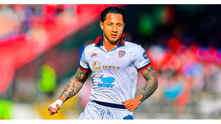 Gianluca Lapadula dejaría de jugar en Cagliari.
