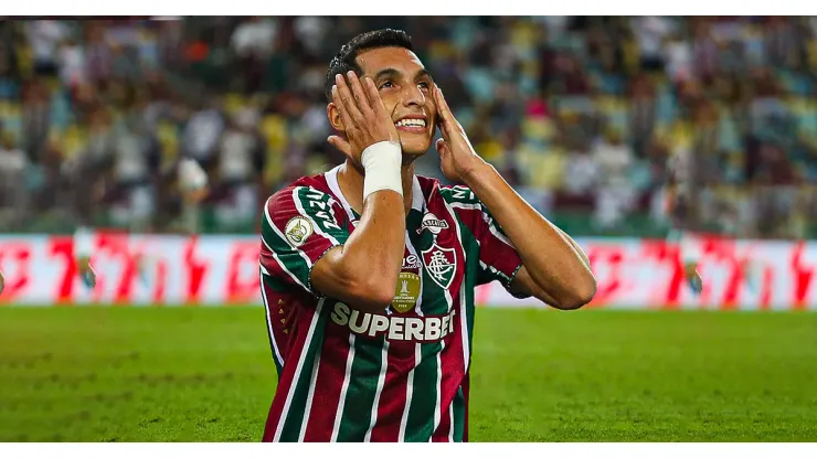 Kevin Serna jugando para Fluminense de Brasil.
