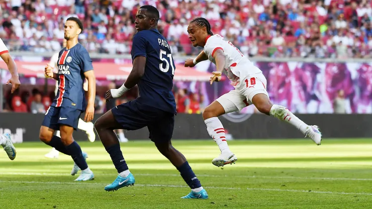 Pacho ya jugó en el PSG
