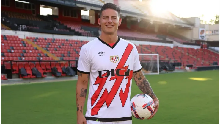 Rayo Vallecano quiere juntar a Myrto Uzuni con James Rodríguez.
