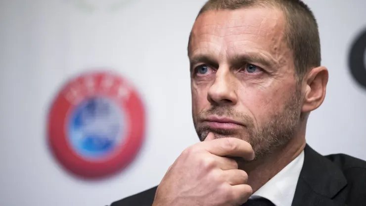 Denuncian que Aleksander Ceferin, presidente de UEFA, se robó el nuevo formato del torneo. 
