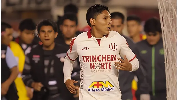 Universitario confirmó si Raúl Ruidíaz será fichado
