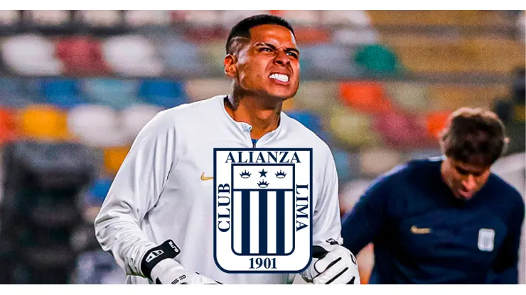 Foto oficial de Ángelo Campos calentando antes de un duelo de Alianza Lima.
