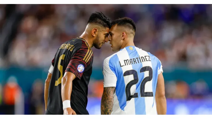 Carlos Zambrano y Lautaro Martínez en la Copa América 2024.
