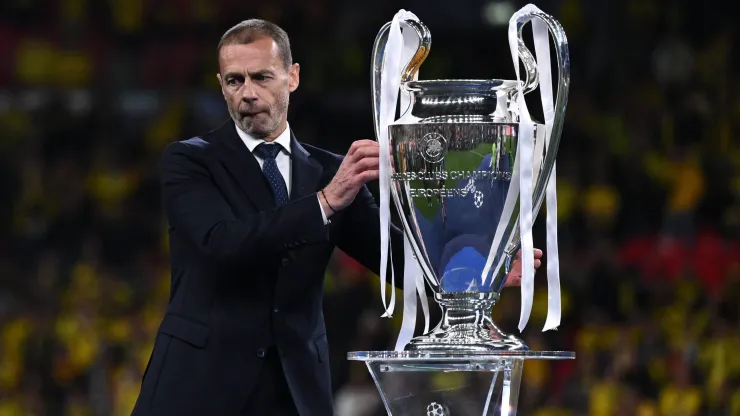 Aleksander Ceferin, presidente de la UEFA, planea mudar la Final de la Champions League fuera de Europa.
