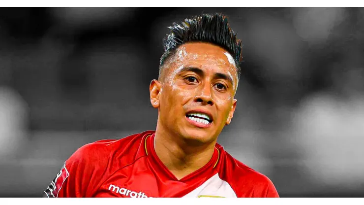 Christian Cueva jugando para la Selección Peruana.
