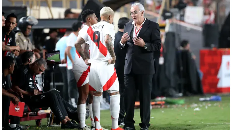 Jorge Fossati tomó pesada decisión sobre Paolo Guerrero
