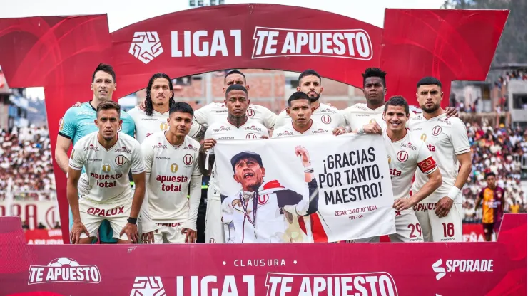 Universitario y su homenaje a Zapatito previo al partido ante Los Chankas. (X @Universitario)
