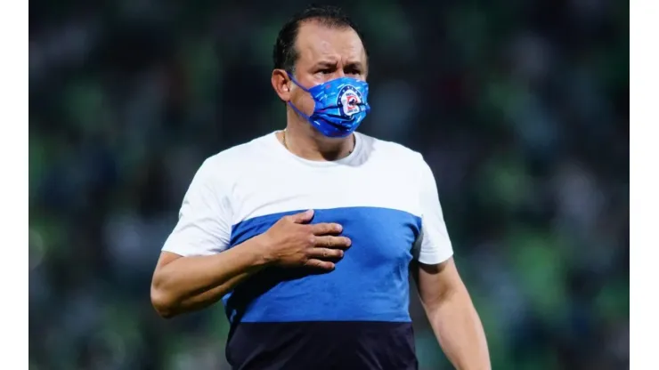 Juan Reynoso, entrenador de Cruz Azul en el Guardianes 2021. (Imago 7)
