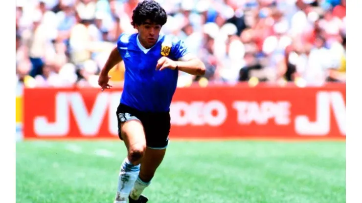 Diego Armando Maradona hizo historia en el Mundial de Méxio 86 con una playera comprada en Tepito.
