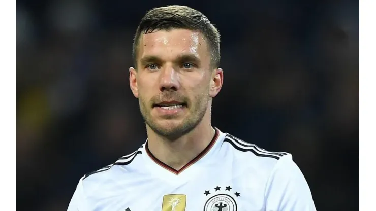 Lukas Podolski no irá a Querétaro.
