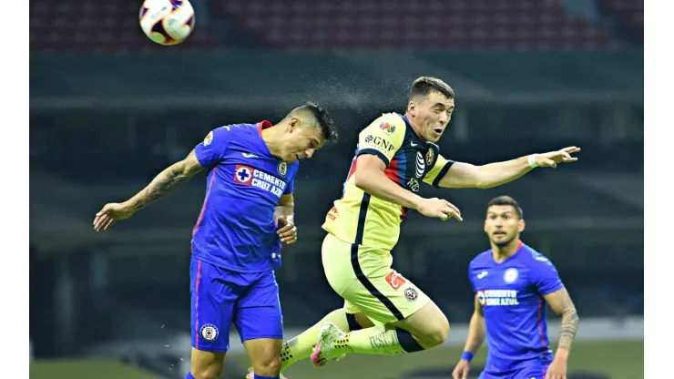 El clásico Joven Cruz Azul contra América.
