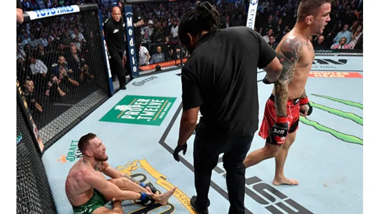 Escalofriante fractura en el tobillo de Conor McGregor le dio la victoria a Dustin Poirier