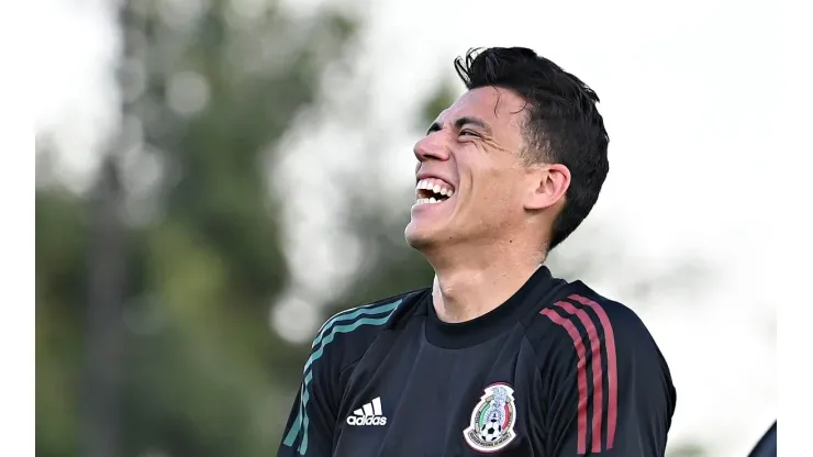 Héctor Moreno vuelve a México.
