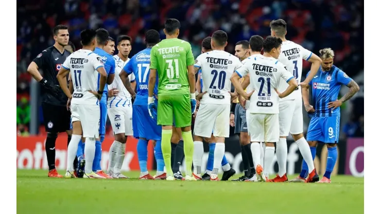 Grito homofóbico presente en el Estadio Azteca.
