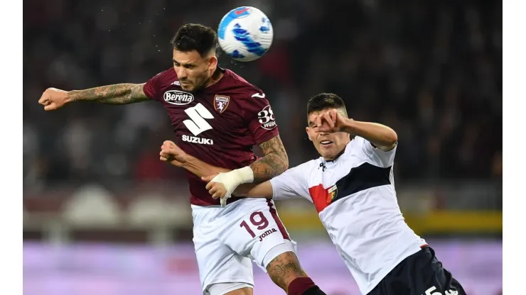 VAR salvó a Johan Vásquez de hacer el ridículo en Genoa vs. Torino
