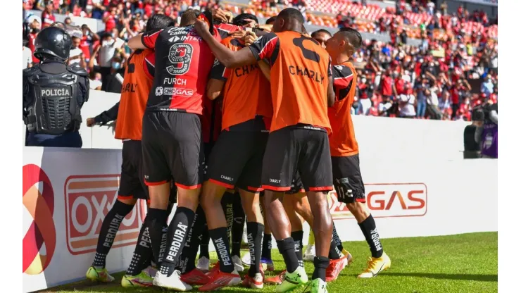 El Atlas anunció la continuidad de tres de sus jugadores.
