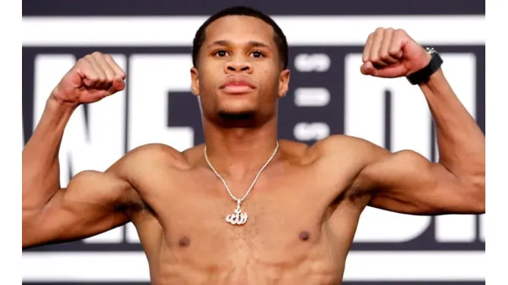 Devin Haney subirá 20 libras por encima de la categoría.
