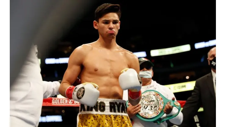 Ryan Garcia tundió a Isaac Cruz.
