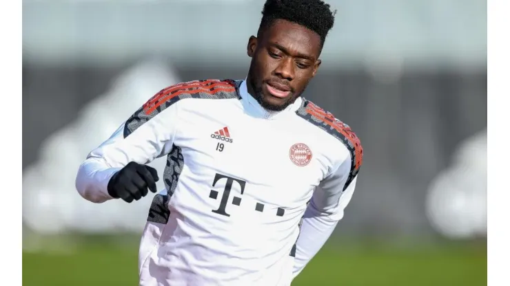 Alphonso Davies volvió a los entrenamientos con supervisión médica. (Foto: Getty Images)
