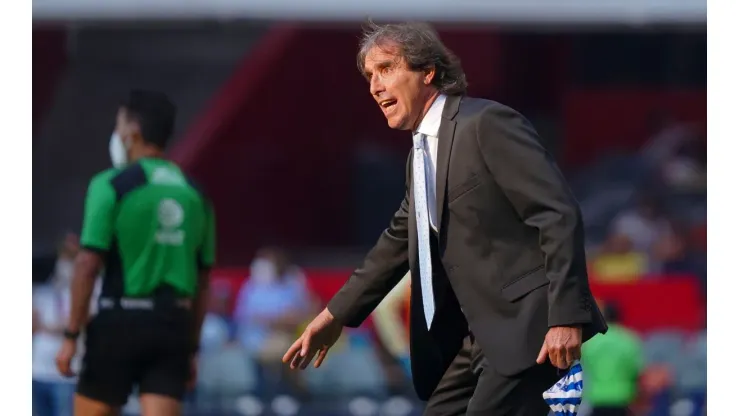 Almada en su última visita al Estadio Azteca con Pachuca.
