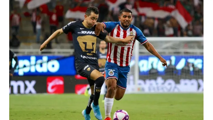 Alan Mozo dejará Pumas para jugar en Chivas.
