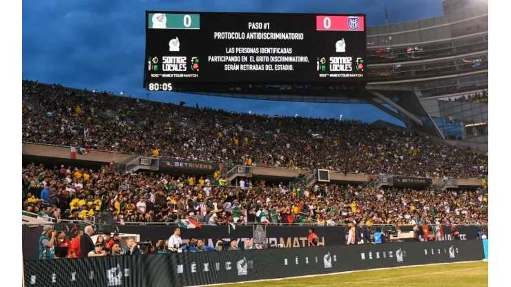 Gradas del Soldier Field en el partido entre México y Ecuador
