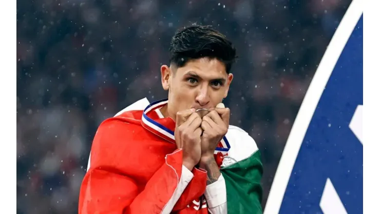 AMSTERDAM - Edson Alvarez of Ajax celebrates winning the 36th Dutch Eredivisie title after the Eredivisie match between Ajax and sc Heerenveen at the Johan Cruijff ArenA on May 11, 2022 in Amsterdam, Netherlands. ANP MAURICE VAN STEEN (Photo by ANP via Getty Images)
