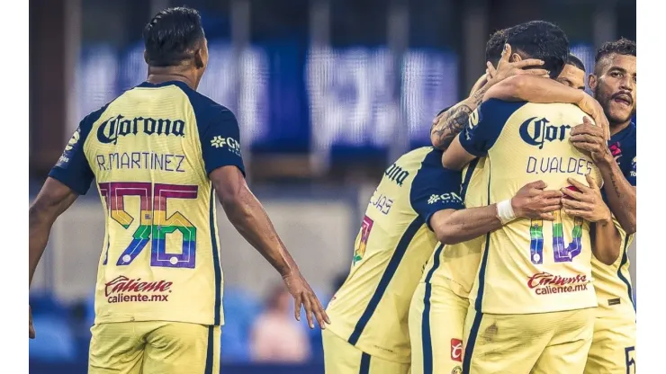 América jugando un amistoso rumbo al Apertura 2022
