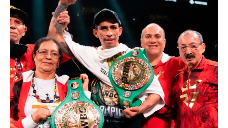 Tras coronarse campeón mundial, Rey Vargas pidió por otro mexicano