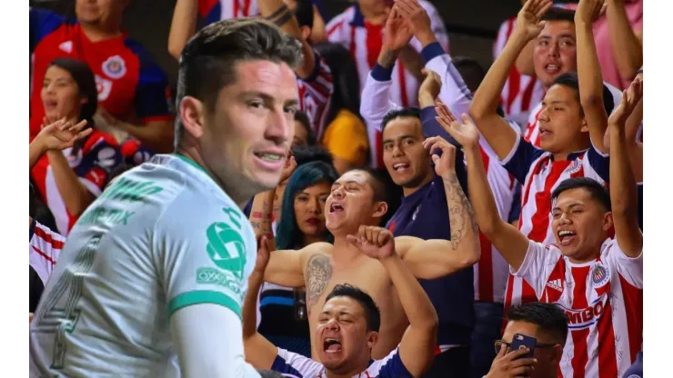 Afición de Chivas estalla contra Ormeño.
