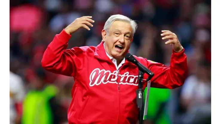 En más de una ocasión, Obrador se ha dicho poco fanático del futbol a diferencia del béisbol
