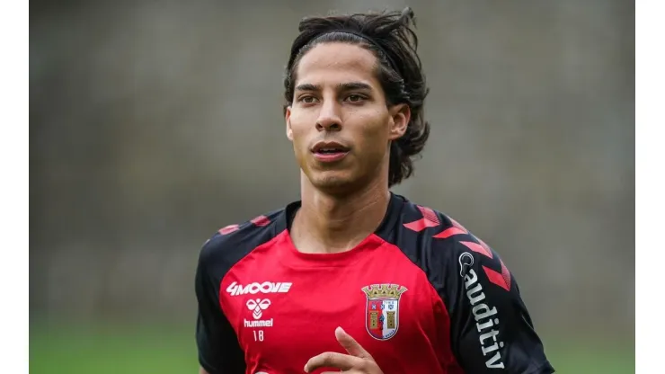 Lainez no tuvo minutos en el debut del Sporting Braga.
