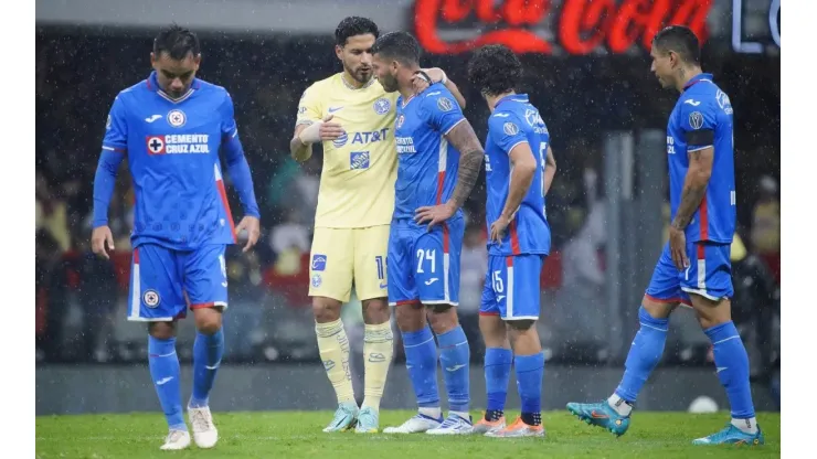 Cruz Azul sufrió ante América la peor derrota de su historia.
