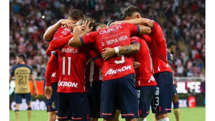 Chivas se prepara para el Clásico Nacional.
