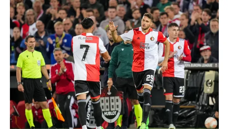 UEFA Europa League: Feyenoord v SK Sturm Graz Rotterdam - Alireza Jahanbakhsh of Feyenoord, Santiago Gimenez of Feyenoor
