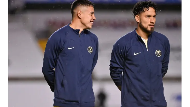 Emilio Lara y Bruno Valdez en un partido del torneo Apertura 2022.
