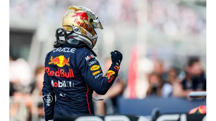 Verstappen se quedó con la pole position para confirmar que no se la pondrá fácil a Checo Pérez en México