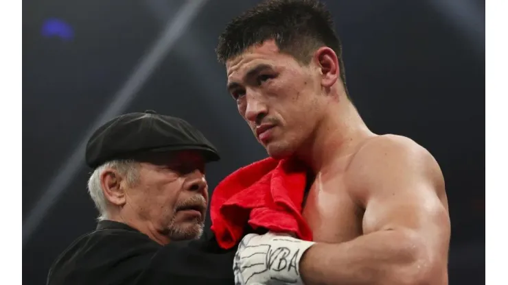 Bivol tundió al Zurdo Ramírez.
