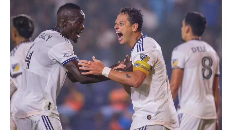 Chicharito continuará en el LA Galaxy
