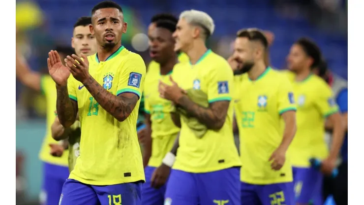 Gabriel Jesus encabeza festejo de Brasil en la Copa del Mundo Qatar 2022.
