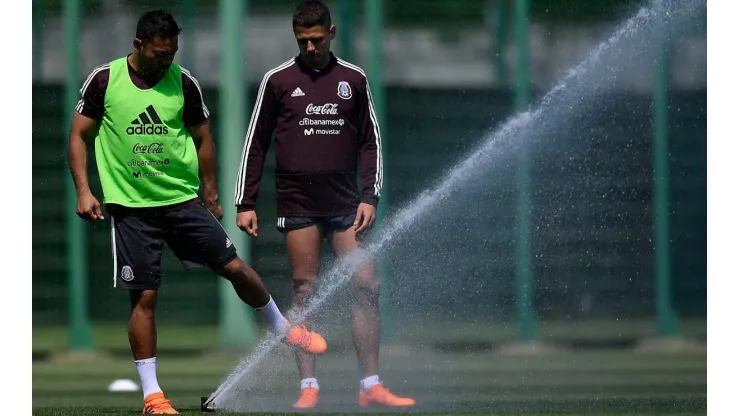 Marco Fabián y Chicharito Hernández en la concentración de México en Rusia 2018.
