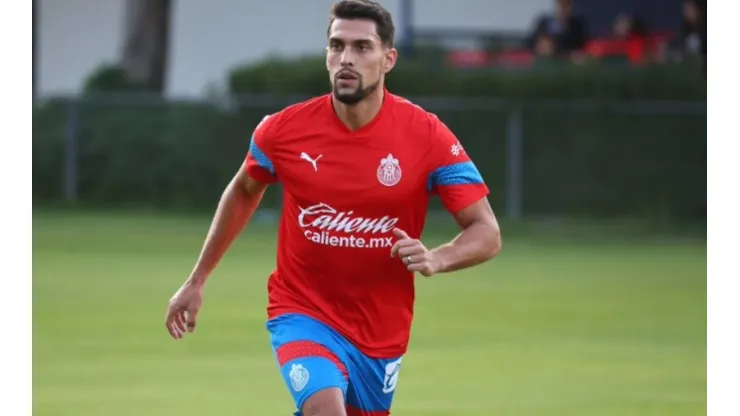 Daniel Ríos en sus primeros entrenamientos con Chivas.
