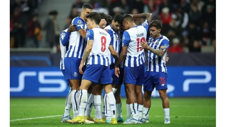 Bayer 04 Leverkusen v FC Porto: Group B - UEFA Champions League
