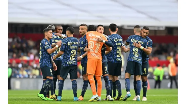 América debutó con un empate ante Querétaro
