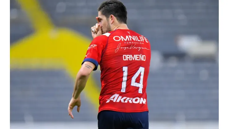 Ormeño no encuentra acomodo y por ahora sigue en Chivas.
