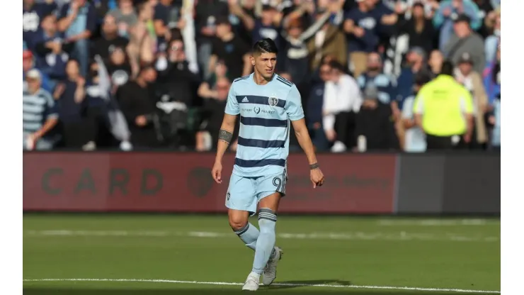 Alan Pulido busca la renovación de su contrato con el Sporting Kansas City
