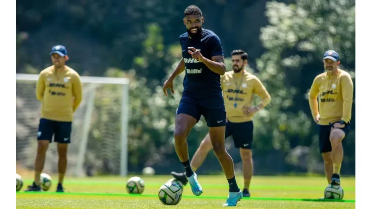 Diogo de Oliveira en Cantera.
