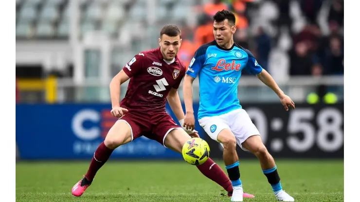 Torino FC v SSC Napoli - Serie A Hirving Lozano of SSC Napoli competes for the ball with Alessandro Buongiorno of Torino
